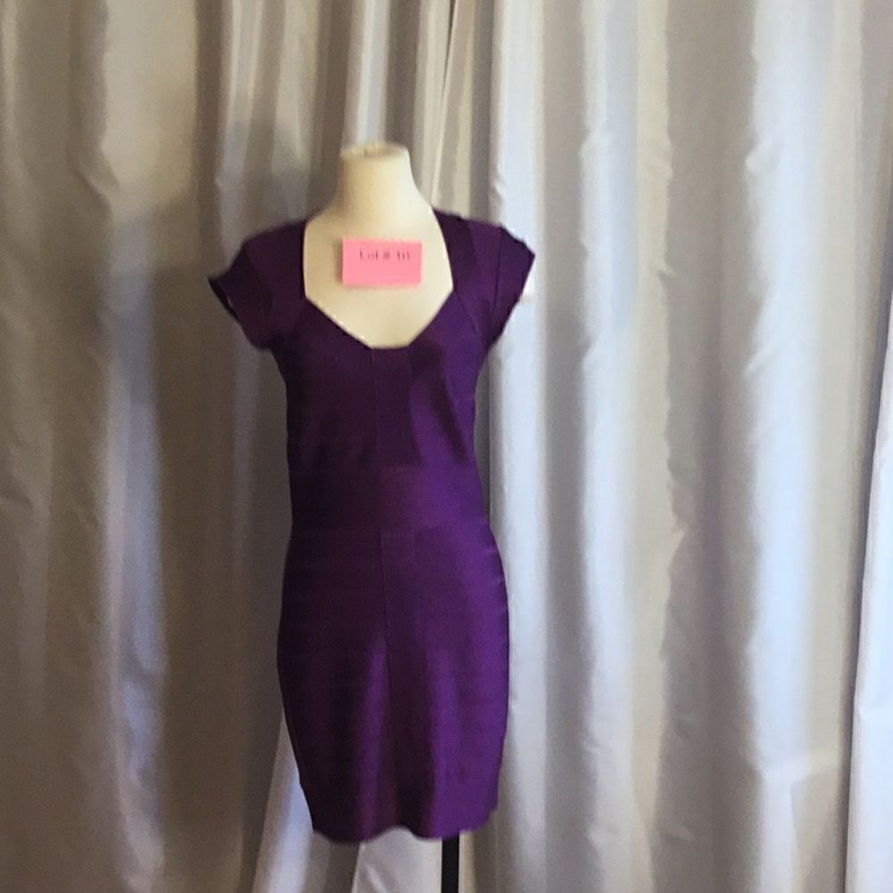 FRENCH CONNECTION dress with cap sleeves size 8 purple pink color